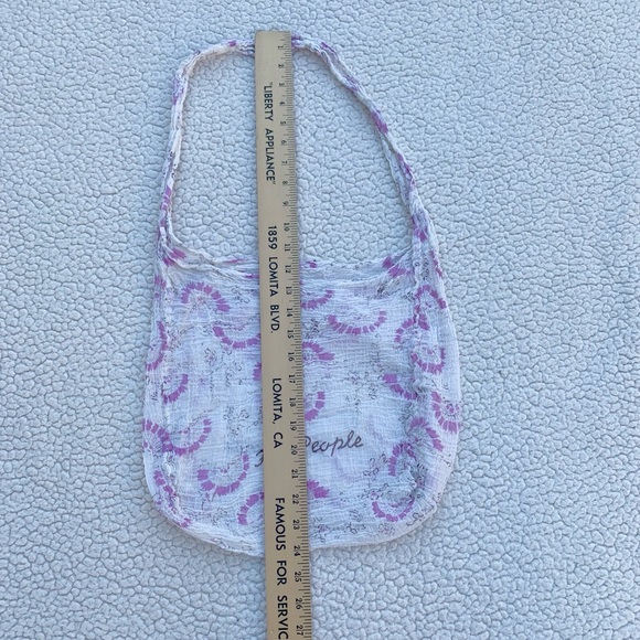 Free People Print Fabric Over the Shoulder Bag Tote Cloth - Picture 4 of 5